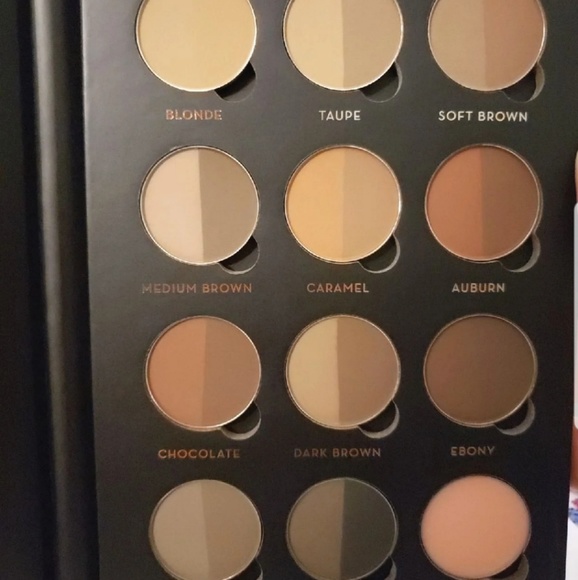 COPY - Anastasia Makeup Set. - Picture 2 of 5